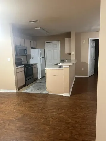 5475 Vineland Road Orlando FL 32811