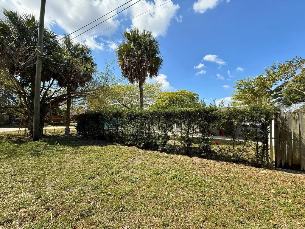 1390 Riverland Road Fort Lauderdale FL 33312