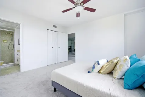 2801 Somerset Drive Lauderdale Lakes FL 33311
