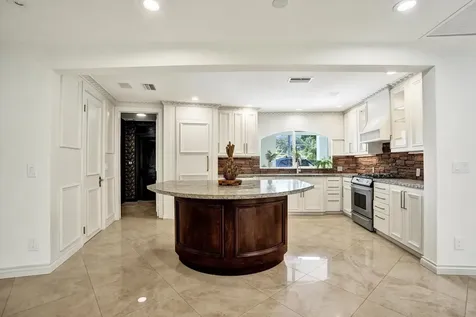 2425 Middle River Drive Fort Lauderdale FL 33305
