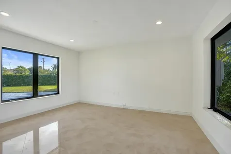 2425 Middle River Drive Fort Lauderdale FL 33305