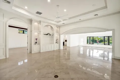 2425 Middle River Drive Fort Lauderdale FL 33305