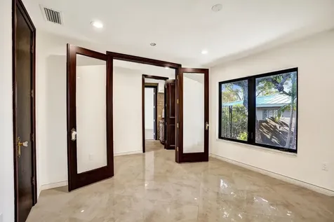 2425 Middle River Drive Fort Lauderdale FL 33305