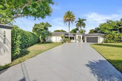 2425 Middle River Drive Fort Lauderdale FL 33305