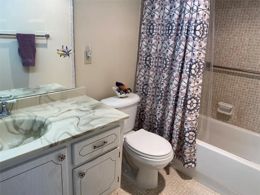 4011 Upminster J Deerfield Beach FL 33442