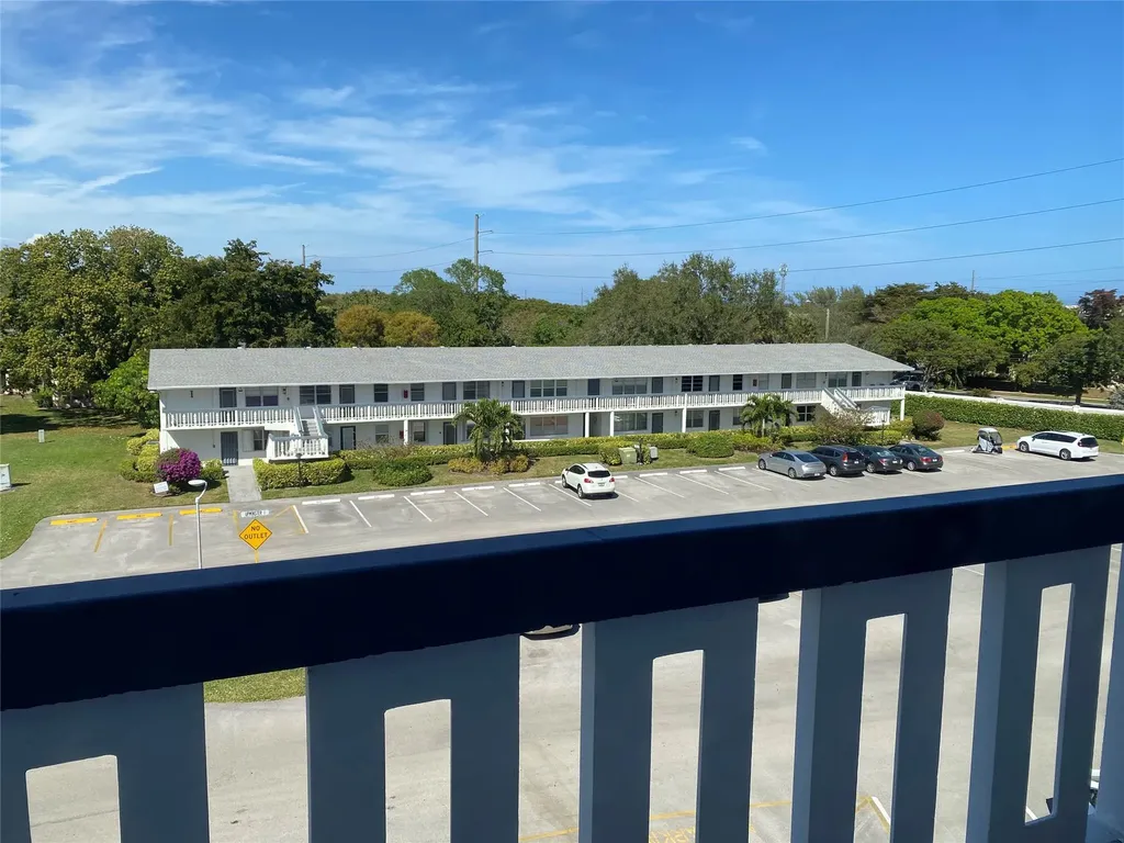 4011 Upminster J Deerfield Beach FL 33442