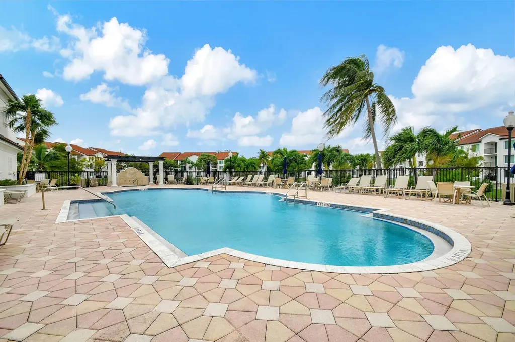 224 Villa Circle Boynton Beach FL 33435
