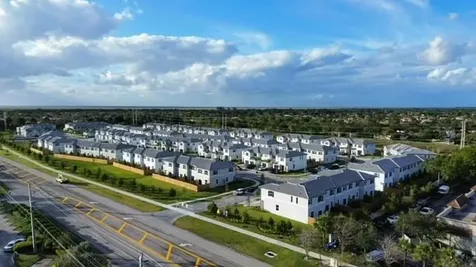 4611 NW 118th Avenue Coral Springs FL 33076