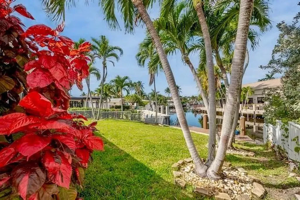 1131 SE 5th Avenue Pompano Beach FL 33060