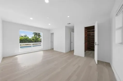 1762 NE 38th Street Oakland Park FL 33334