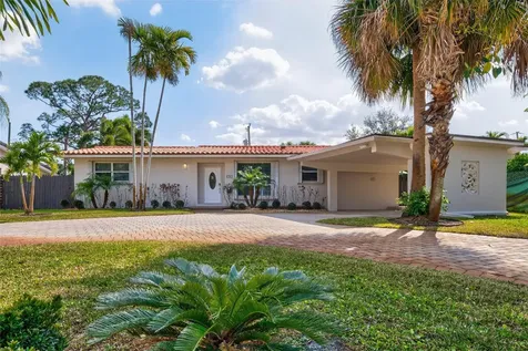 1762 NE 38th Street Oakland Park FL 33334