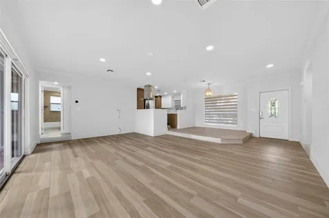 1762 NE 38th Street Oakland Park FL 33334