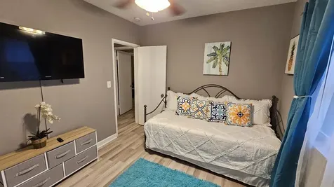 3518 NW 11th Avenue Miami FL 33127