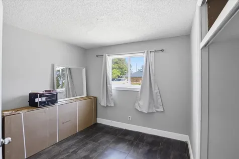 640 SW 68th Terrace Pembroke Pines FL 33023