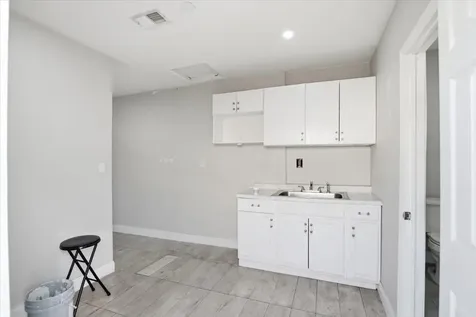 640 SW 68th Terrace Pembroke Pines FL 33023