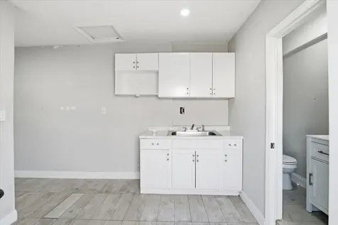 640 SW 68th Terrace Pembroke Pines FL 33023