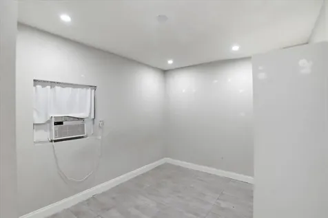 640 SW 68th Terrace Pembroke Pines FL 33023