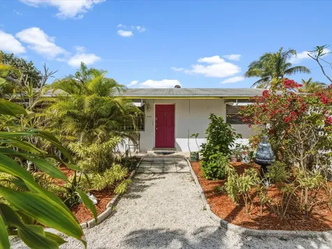 560-564 NE 34th Street Oakland Park FL 33334