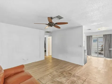 560-564 NE 34th Street Oakland Park FL 33334