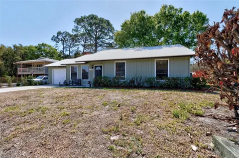 7105 Coquina Avenue Fort Pierce FL 34951