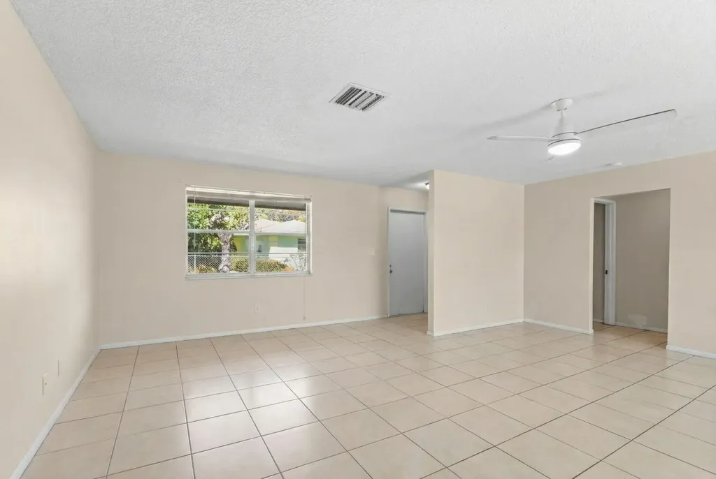 400 NE 2nd Street Boynton Beach FL 33435