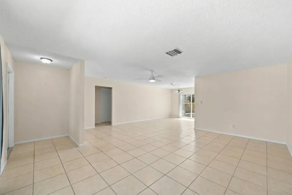 400 NE 2nd Street Boynton Beach FL 33435