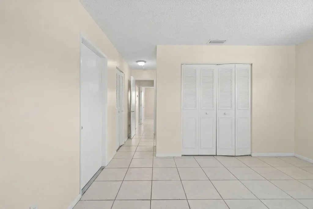 400 NE 2nd Street Boynton Beach FL 33435