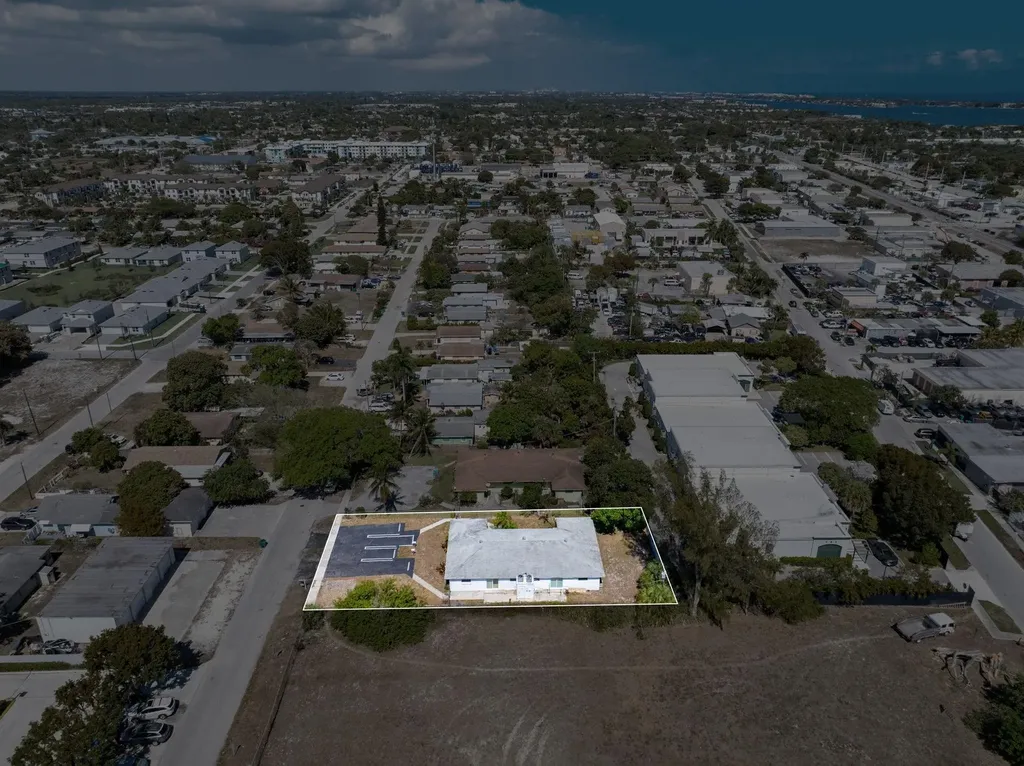 400 NE 2nd Street Boynton Beach FL 33435