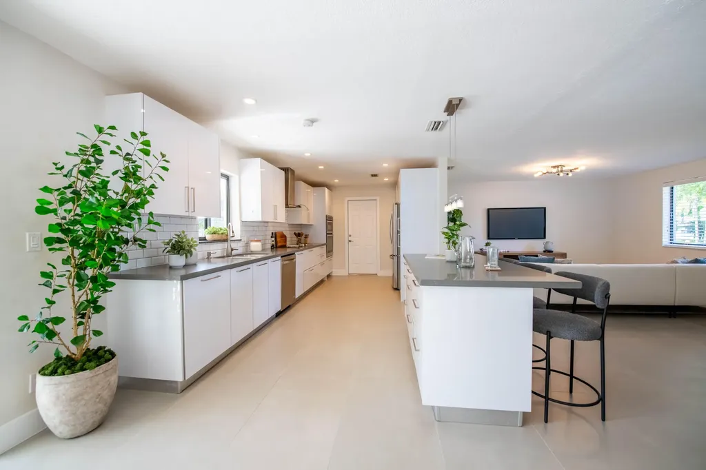 16670 SW 90th Avenue Palmetto Bay FL 33157