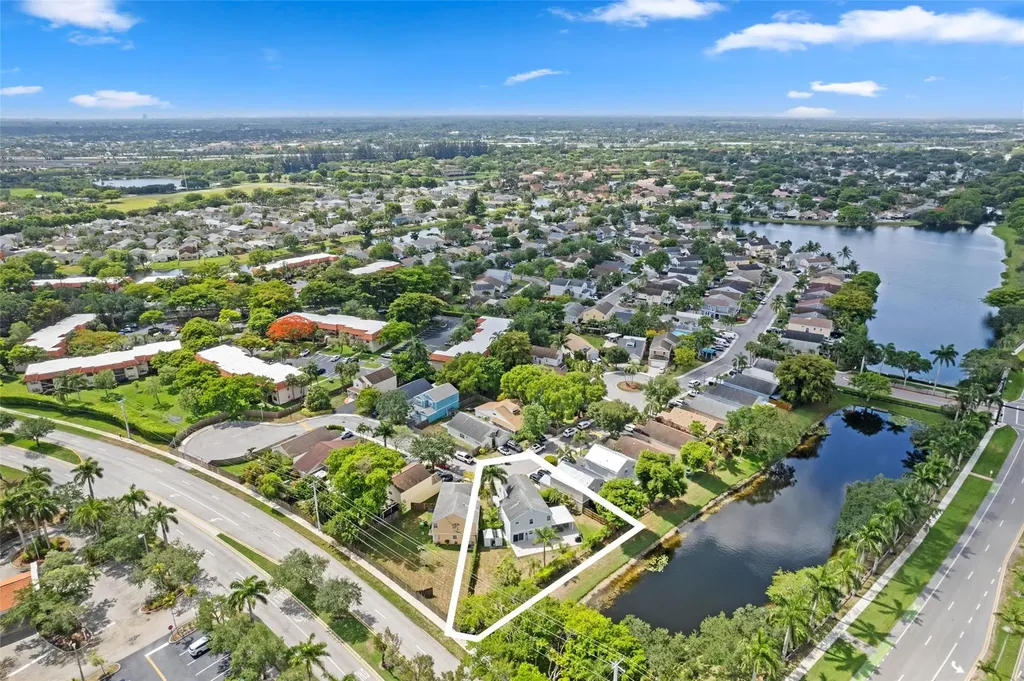 133 SW 159th Way Sunrise FL 33326