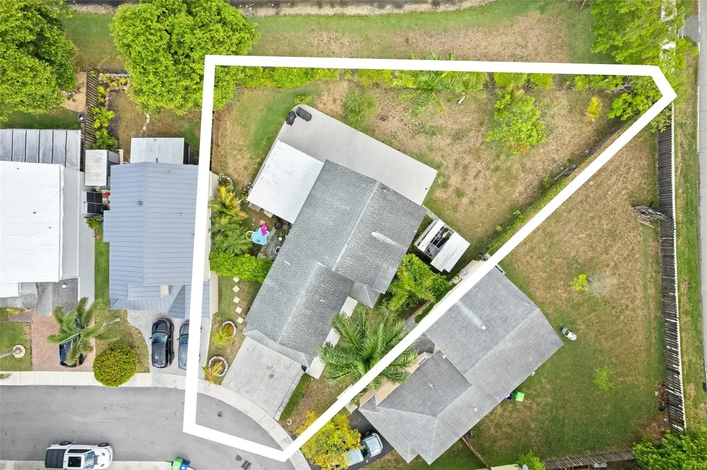 133 SW 159th Way Sunrise FL 33326