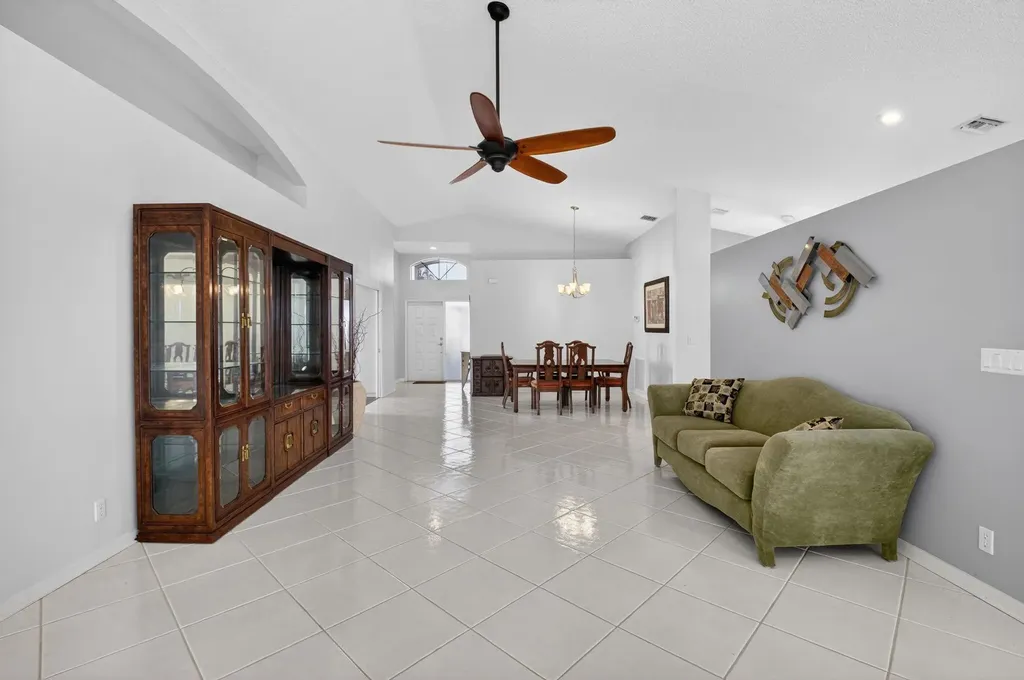 9820 Lemonwood Drive Boynton Beach FL 33437