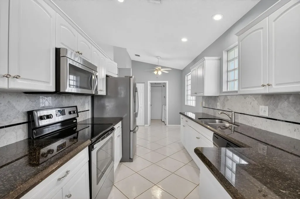 9820 Lemonwood Drive Boynton Beach FL 33437