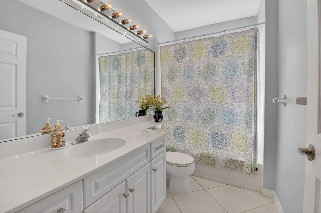 9820 Lemonwood Drive Boynton Beach FL 33437