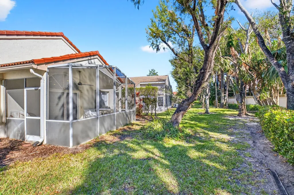 9820 Lemonwood Drive Boynton Beach FL 33437