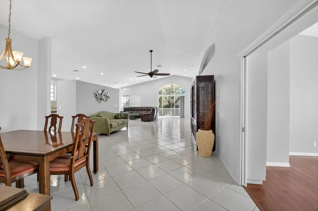 9820 Lemonwood Drive Boynton Beach FL 33437