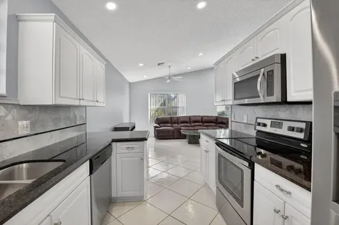 9820 Lemonwood Drive Boynton Beach FL 33437