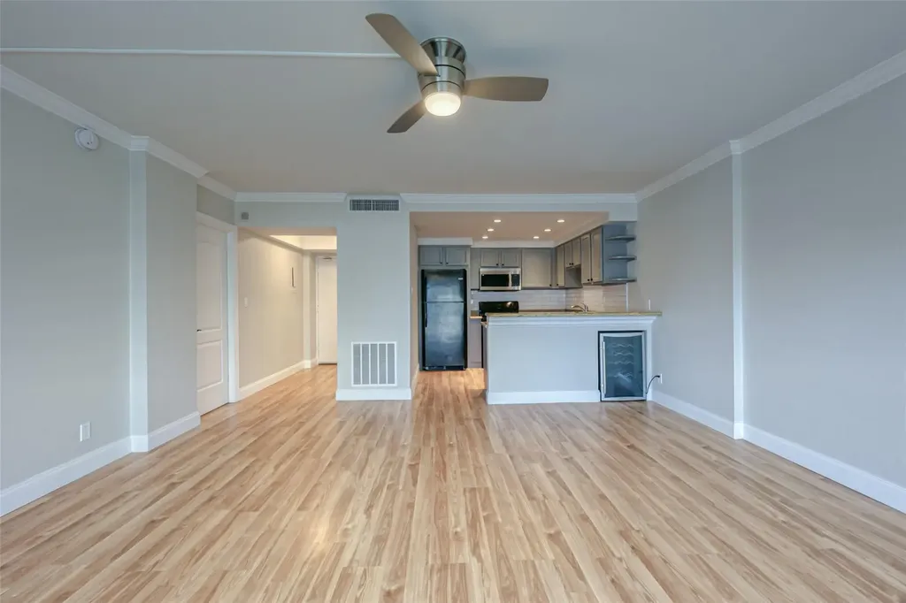 2900 NE 30th Street Fort Lauderdale FL 33306