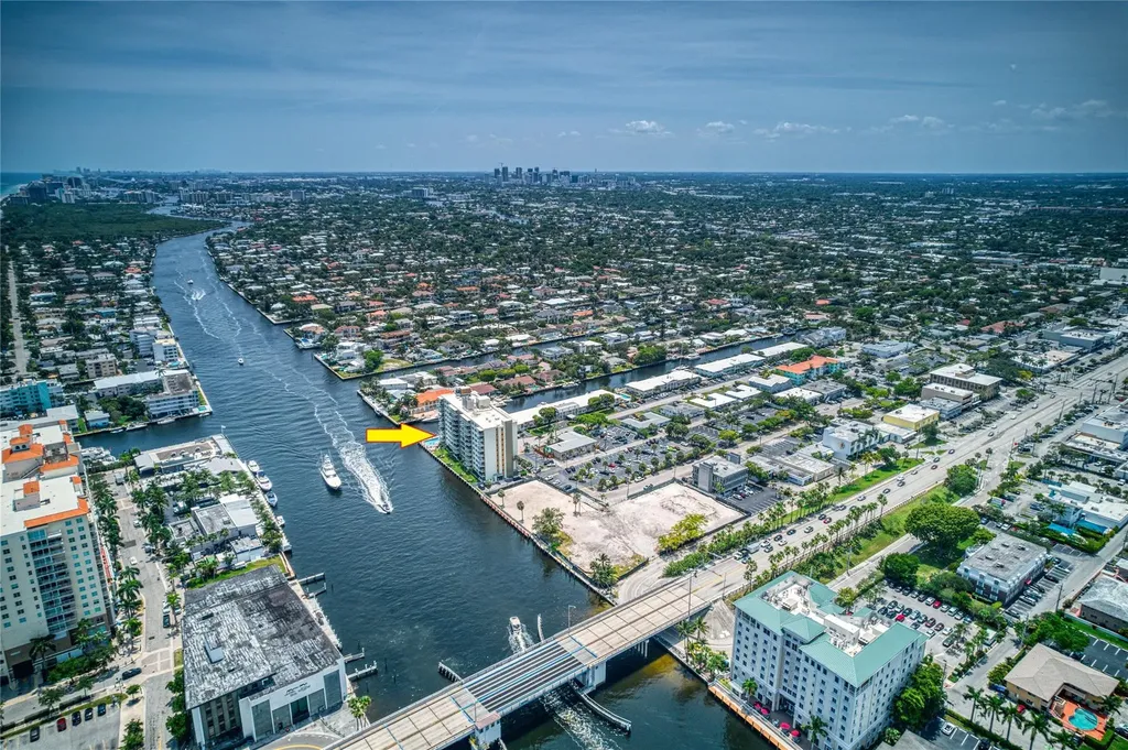 2900 NE 30th Street Fort Lauderdale FL 33306