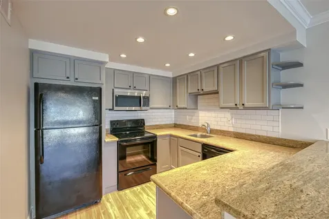 2900 NE 30th Street Fort Lauderdale FL 33306