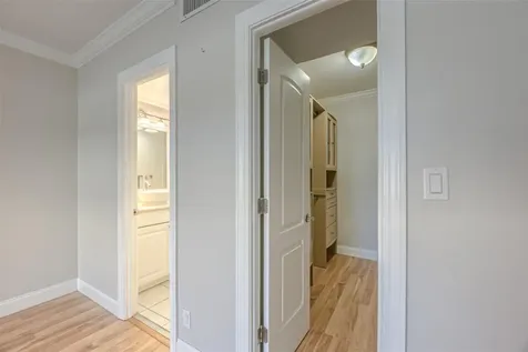 2900 NE 30th Street Fort Lauderdale FL 33306