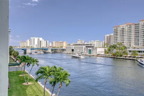 2900 NE 30th Street Fort Lauderdale FL 33306