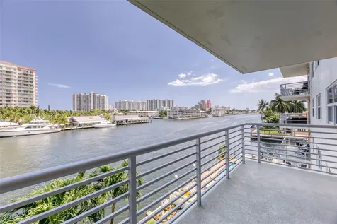 2900 NE 30th Street Fort Lauderdale FL 33306