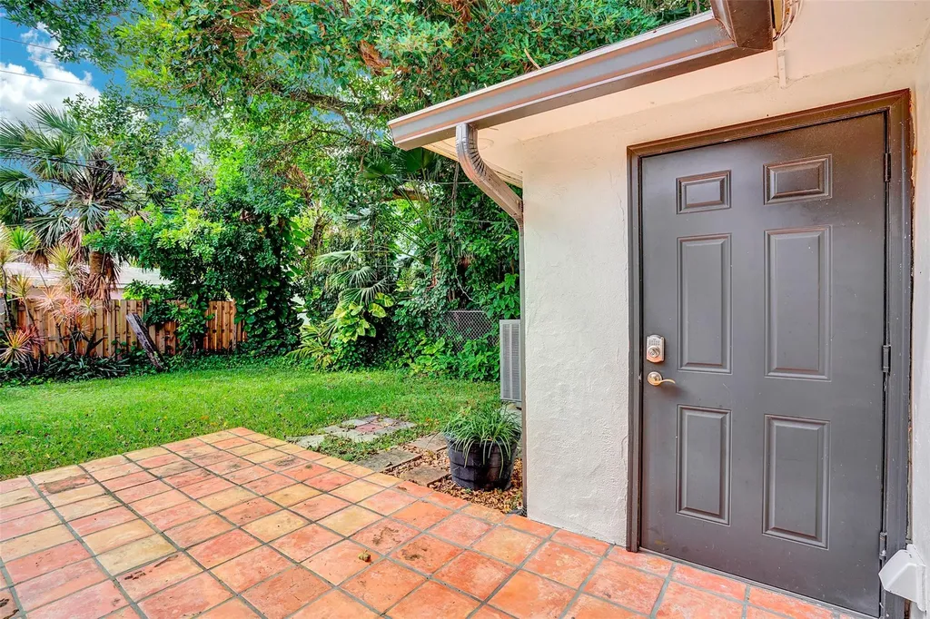 3208 Beacon Street Pompano Beach FL 33062