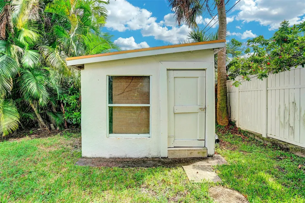 3208 Beacon Street Pompano Beach FL 33062