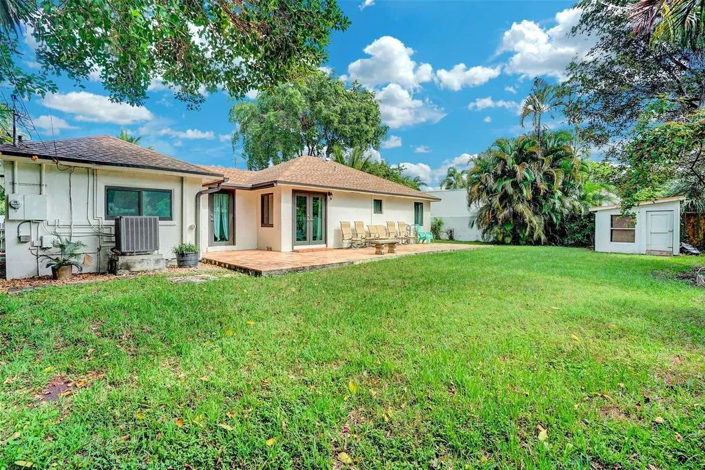 3208 Beacon Street Pompano Beach FL 33062