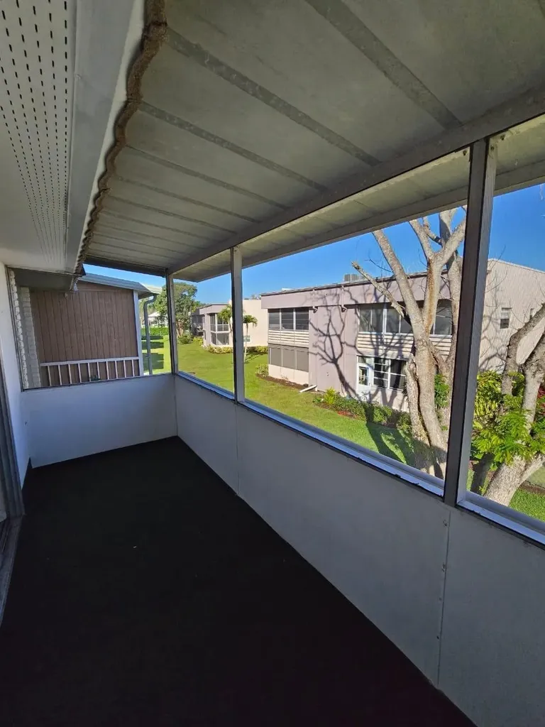 278 Flanders F Delray Beach FL 33484
