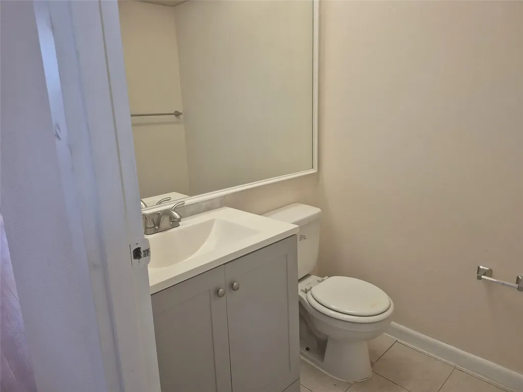278 Flanders F Delray Beach FL 33484