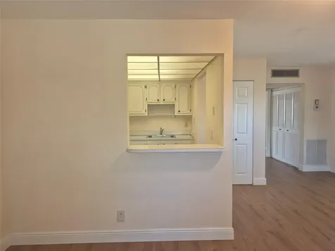 278 Flanders F Delray Beach FL 33484