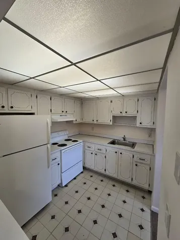 278 Flanders F Delray Beach FL 33484